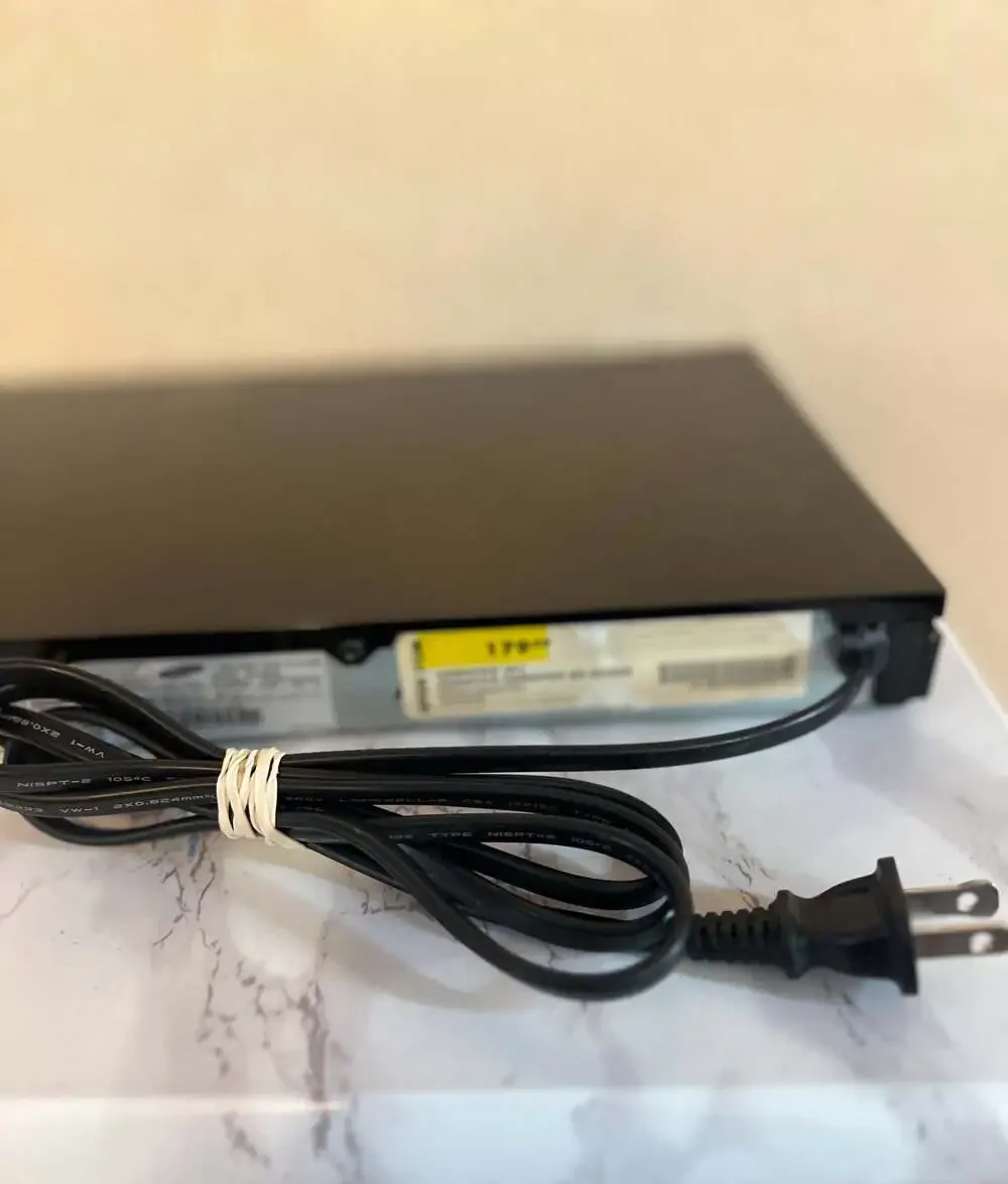 Samsung BD-D6500 3D Blu-ray Disc Player ( no remote)